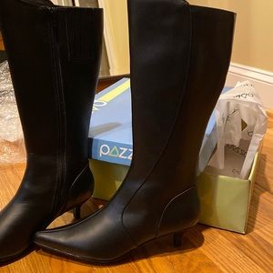 Black leather women’s boots